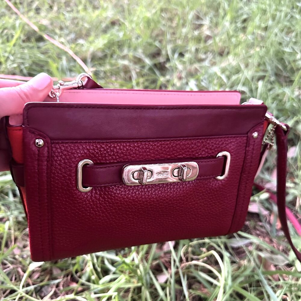 Leather COACH SWAGGER COLORBLOCK Convertible Crossbody Cherry $275 MRSP - Picture 2 of 16
